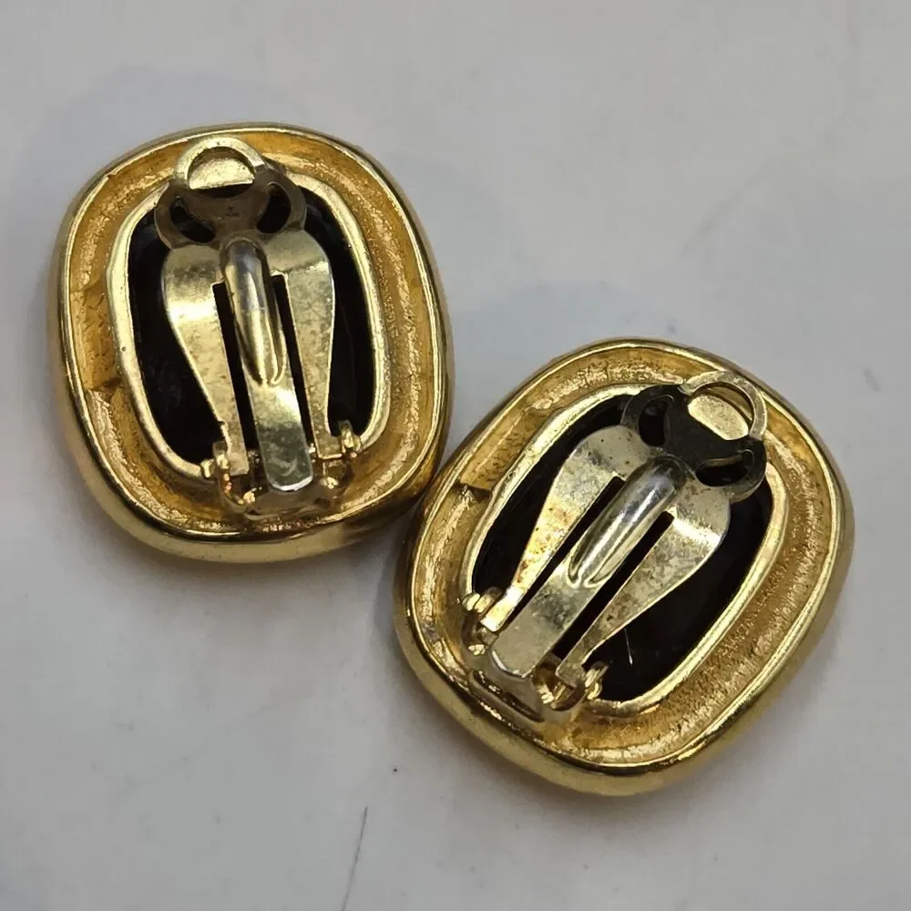 Vintage Signed Joan Rivers Square Bezel Set Amber Tone Glass Clip On Earrings